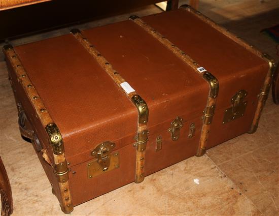 Travel trunk